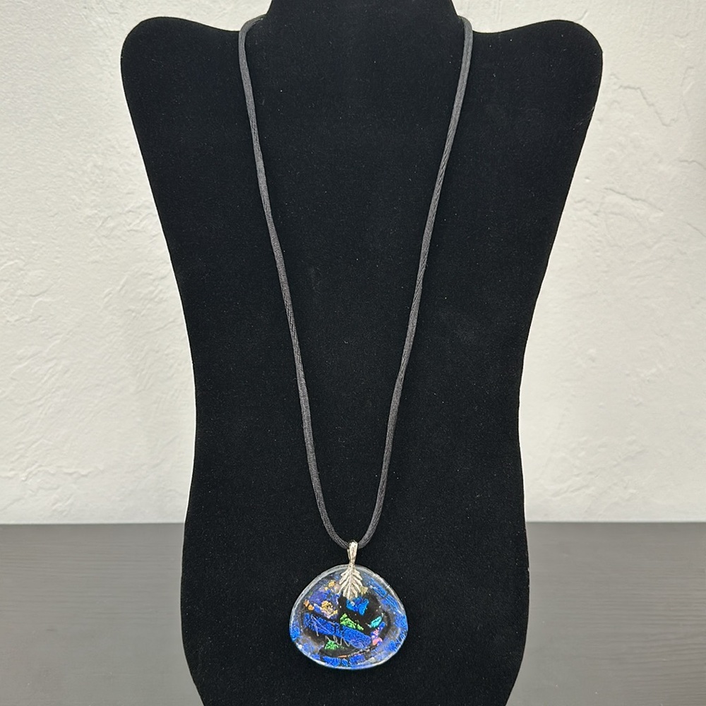 Beautiful Large Signed Glass Vintage Pendant On Cord Necklace - Picture 7 of 15